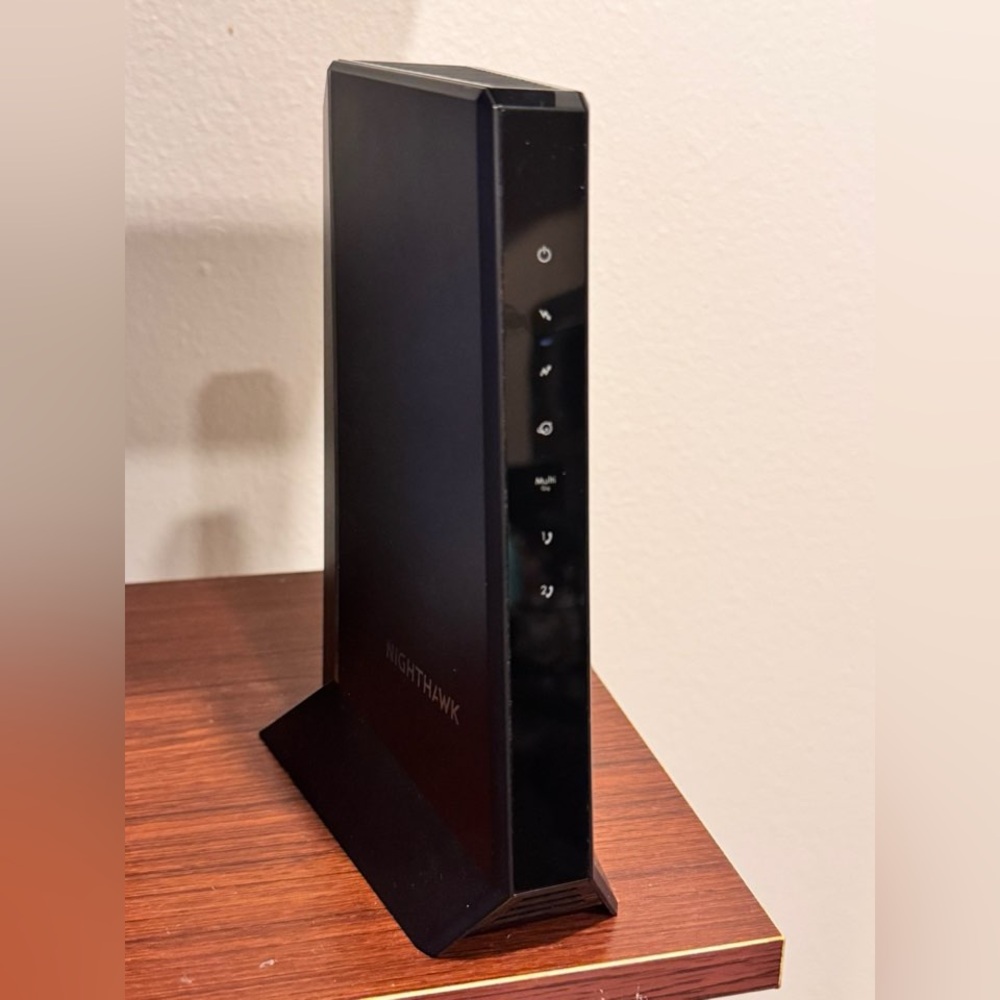 NETGEAR Nighthawk Voice Cable modem
